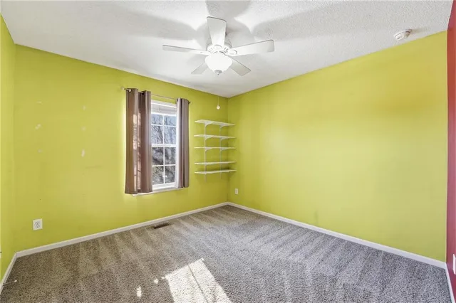 $365,000 | 1200 West 10th Avenue, Kearney, MO 64060