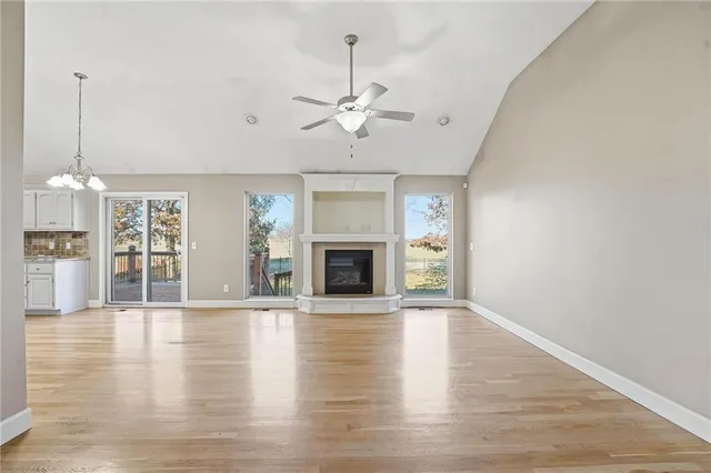 $365,000 | 1200 West 10th Avenue, Kearney, MO 64060