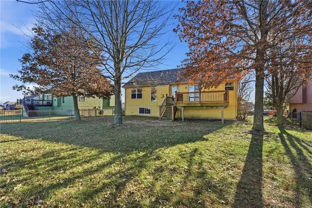 $365,000 | 1200 West 10th Avenue, Kearney, MO 64060