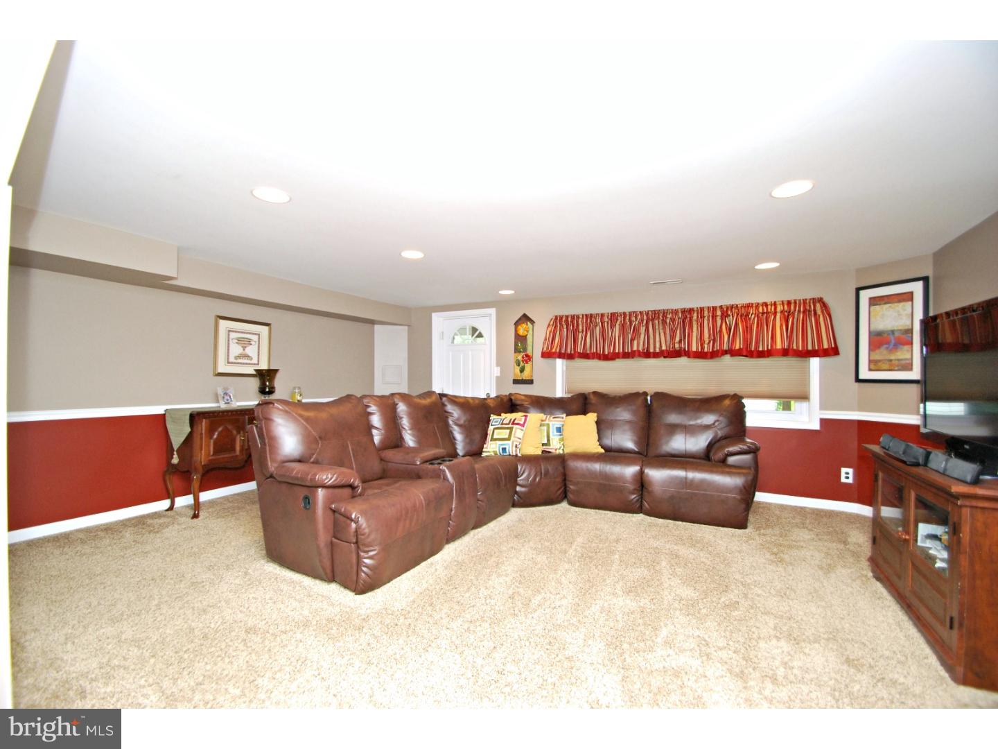 12456 Balston Road Philadelphia, PA 19154 - Photo 11 of 25 Basement - Finished