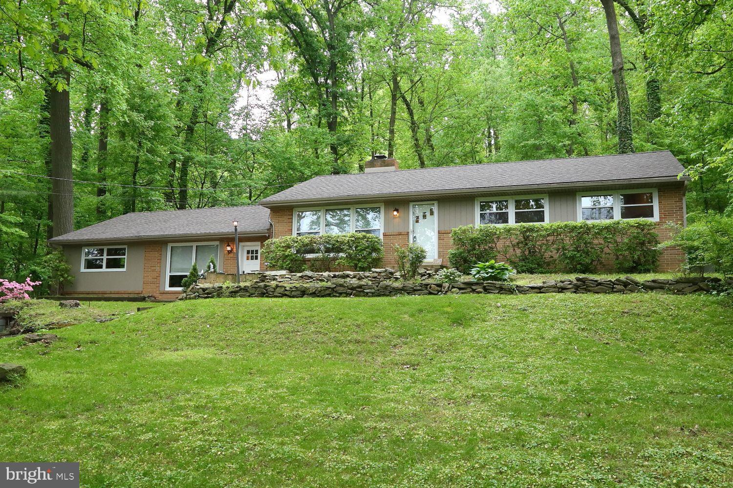 2606 Spring Valley Road Lancaster, PA 17601 - Photo 2 of 36 Gallery Image 2