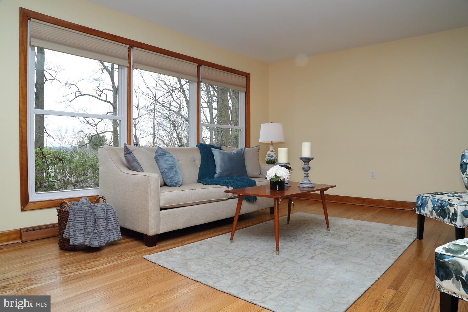 2606 Spring Valley Road Lancaster, PA 17601 - Photo 3 of 36 Gallery Image 3