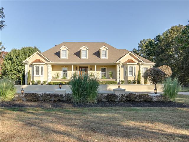 639 Fellowship Road Mount Juliet, TN 37122 - Photo 4 of 17 Beautiful landscaping and inviting front porch.