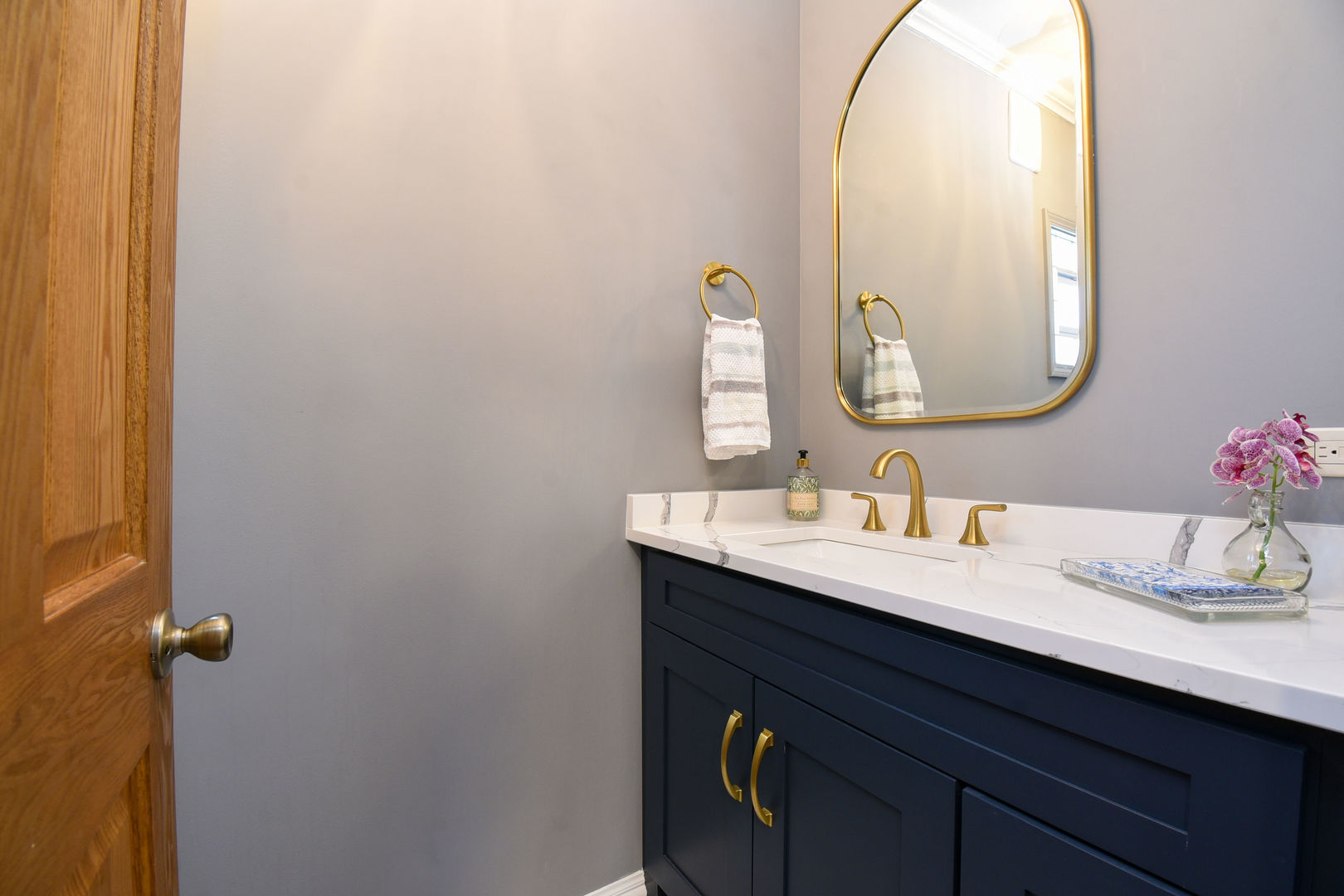 349 Blackhawk Road Riverside, IL 60546 - Photo 13 of 35