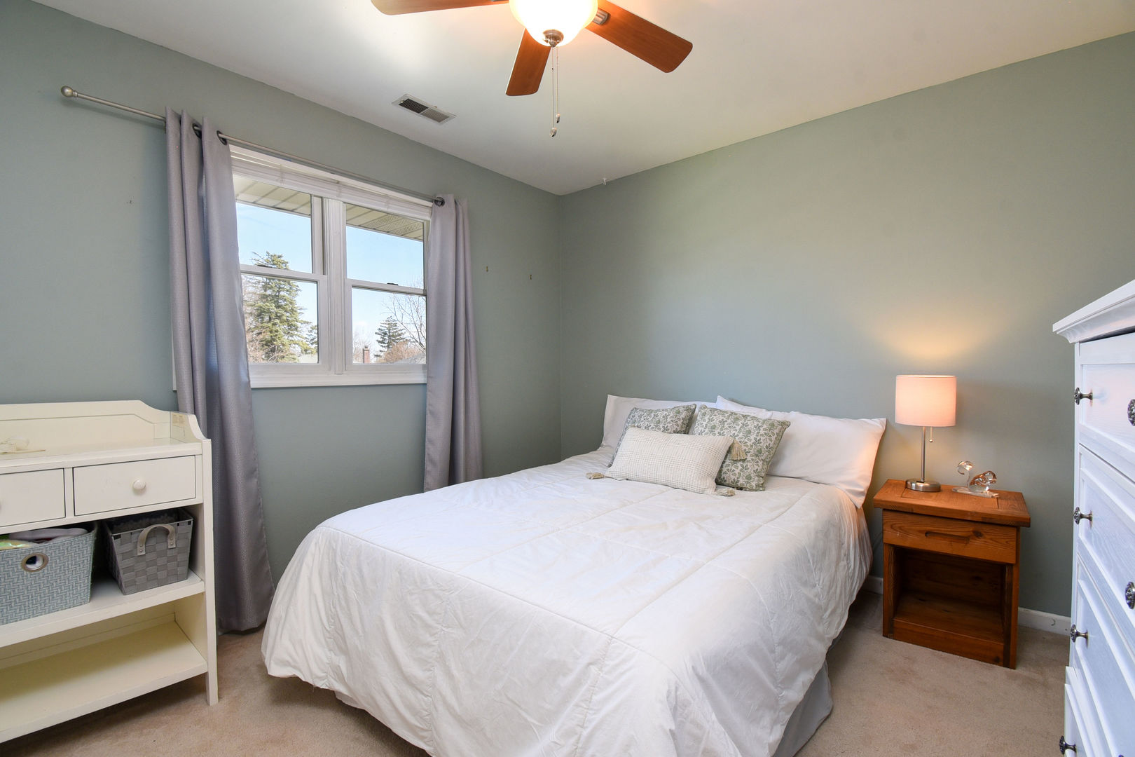 349 Blackhawk Road Riverside, IL 60546 - Photo 22 of 35