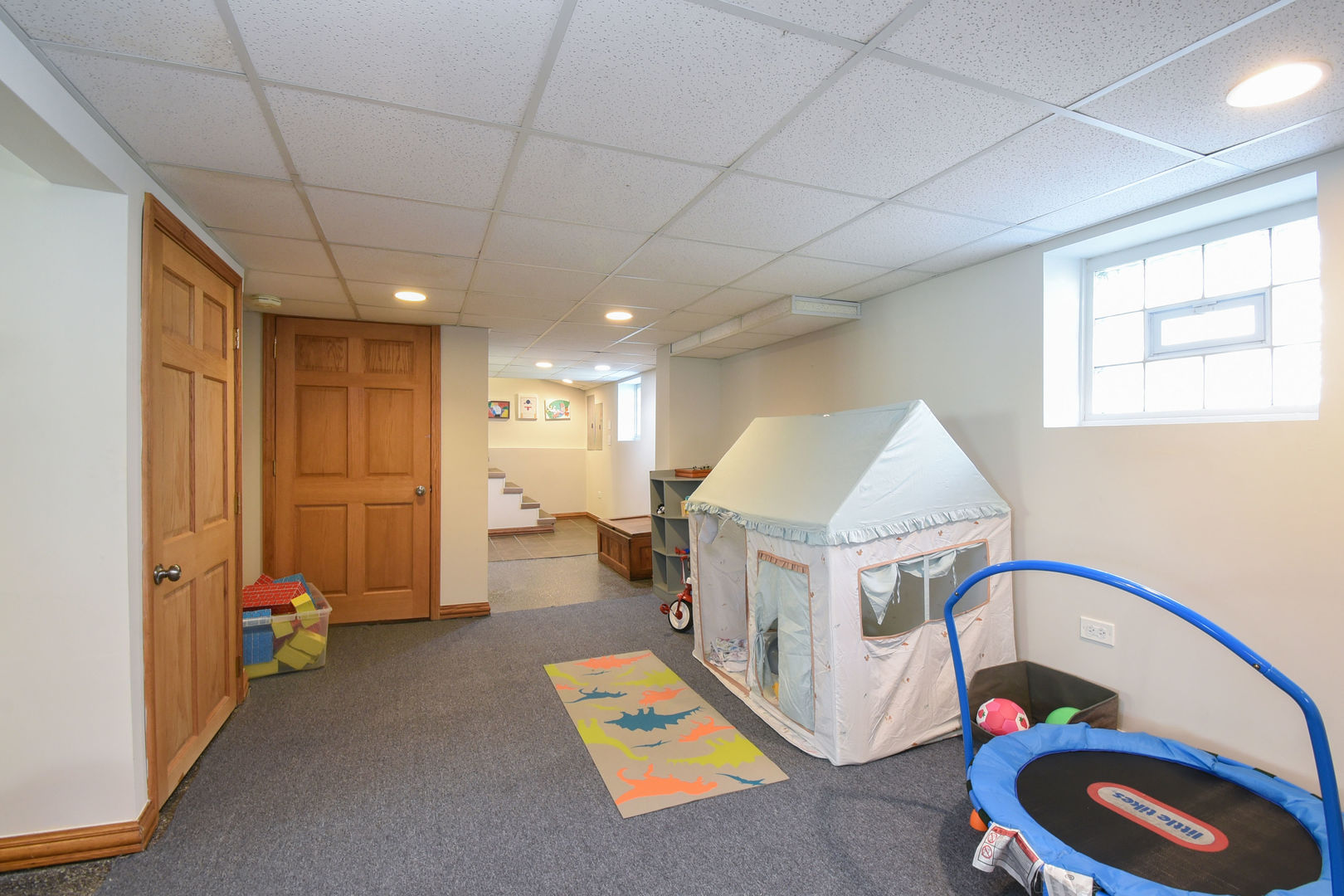 349 Blackhawk Road Riverside, IL 60546 - Photo 26 of 35