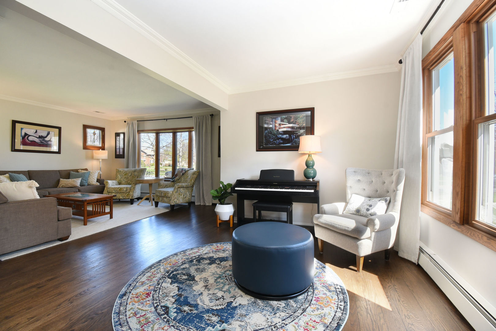 349 Blackhawk Road Riverside, IL 60546 - Photo 4 of 35