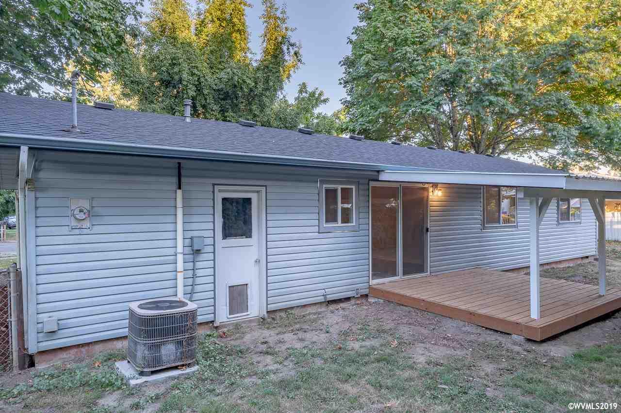 110 Cleveland Street Lebanon, OR 97355 - Photo 40 of 41 Gallery Image 40