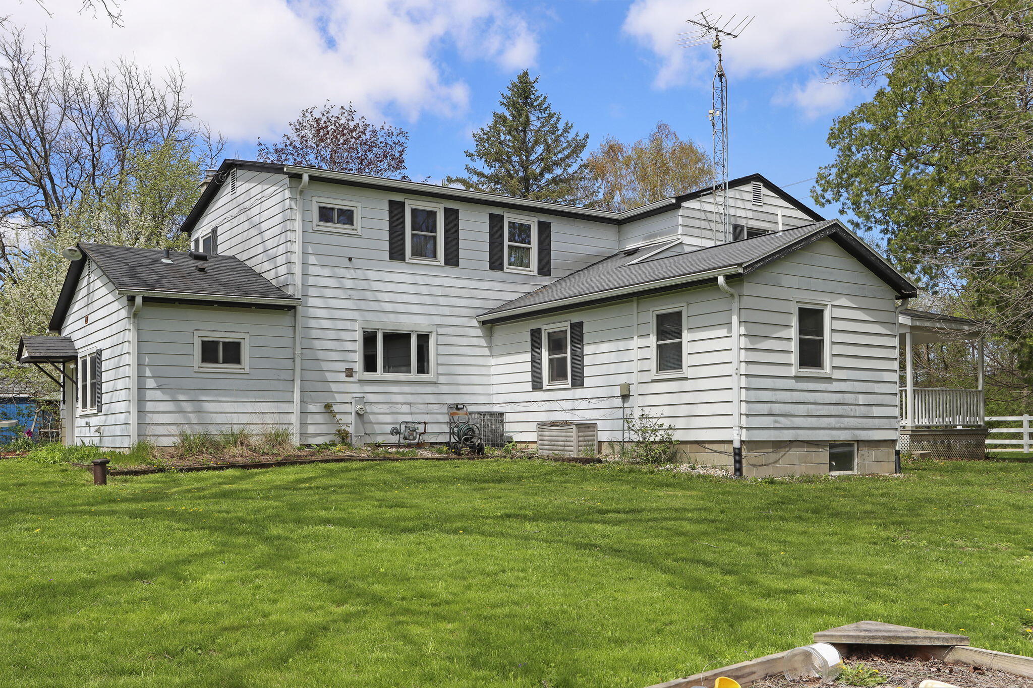 34411 Washington Avenue Rochester, WI 53105 - Photo 31 of 43 32-web-or-mls-34411 Washington Ave, Burl