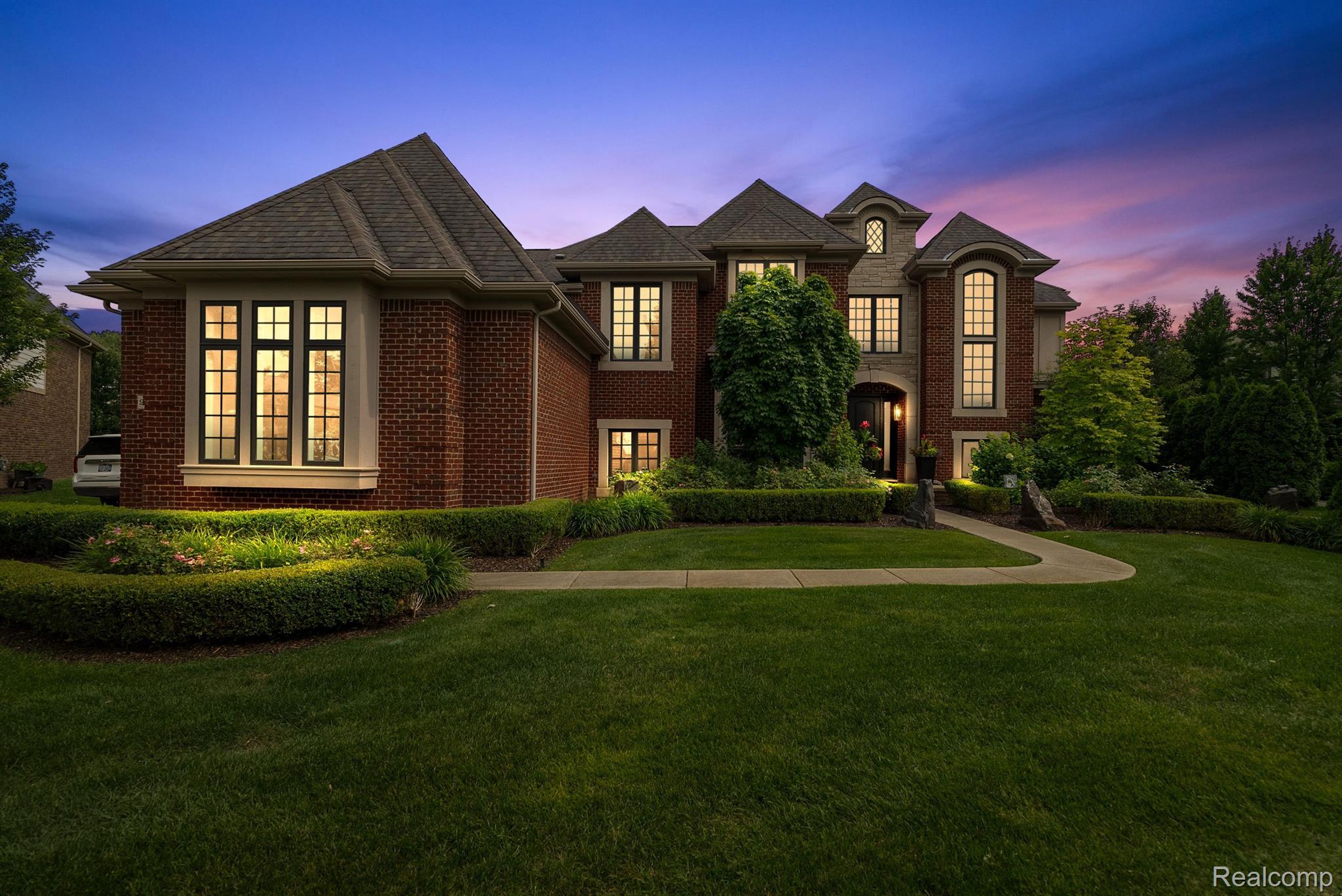 2855 Ambleside Court Rochester, MI 48306 - Photo 1 of 89 Gallery Image 1