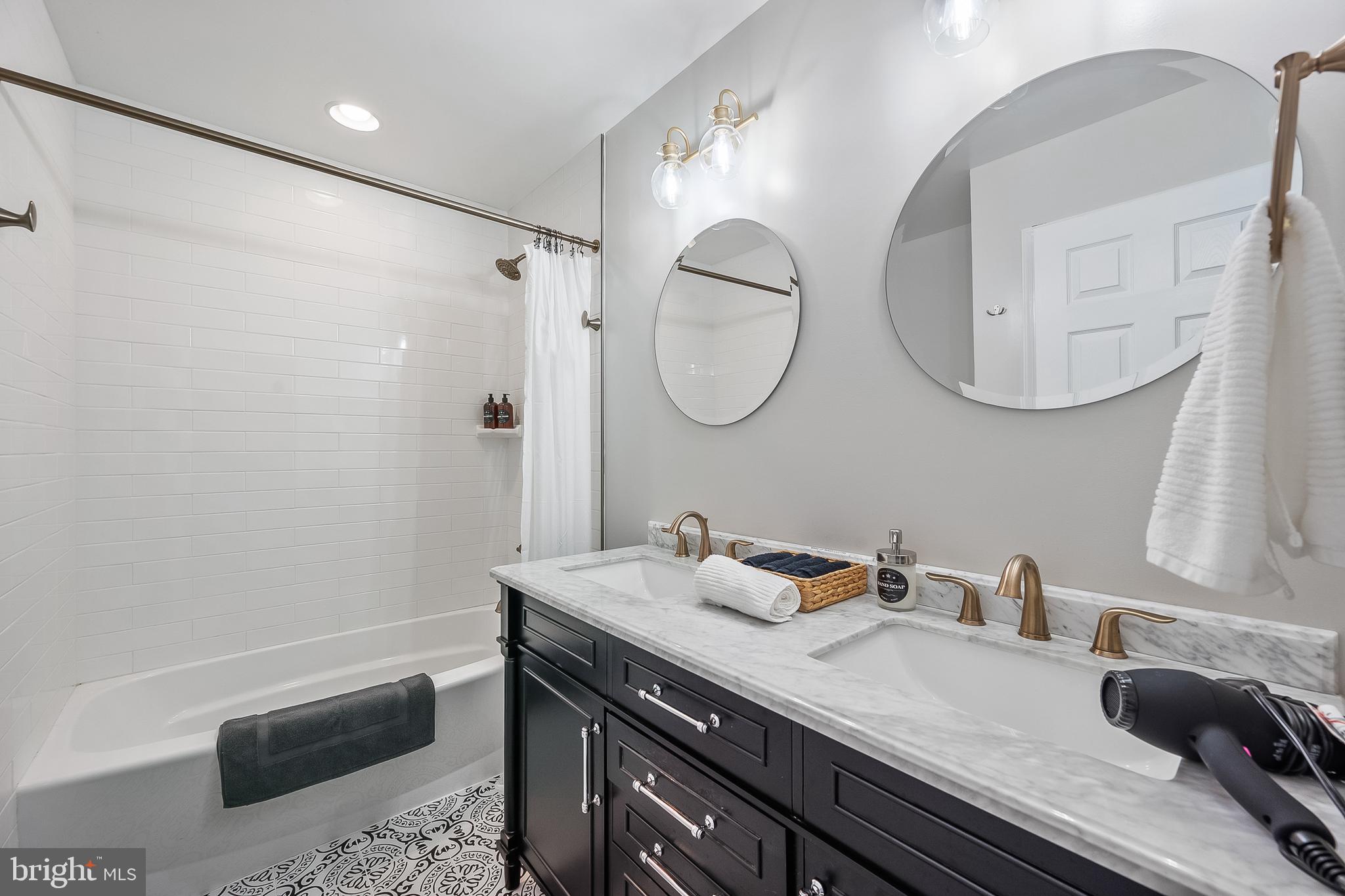 125 Allegany Road Stevensville, MD 21666 - Photo 31 of 64 2nd bathroom