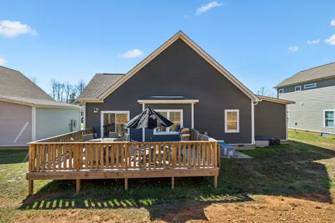 $324,999 | 20 Sycamore Ridge West, Burns, TN 37029