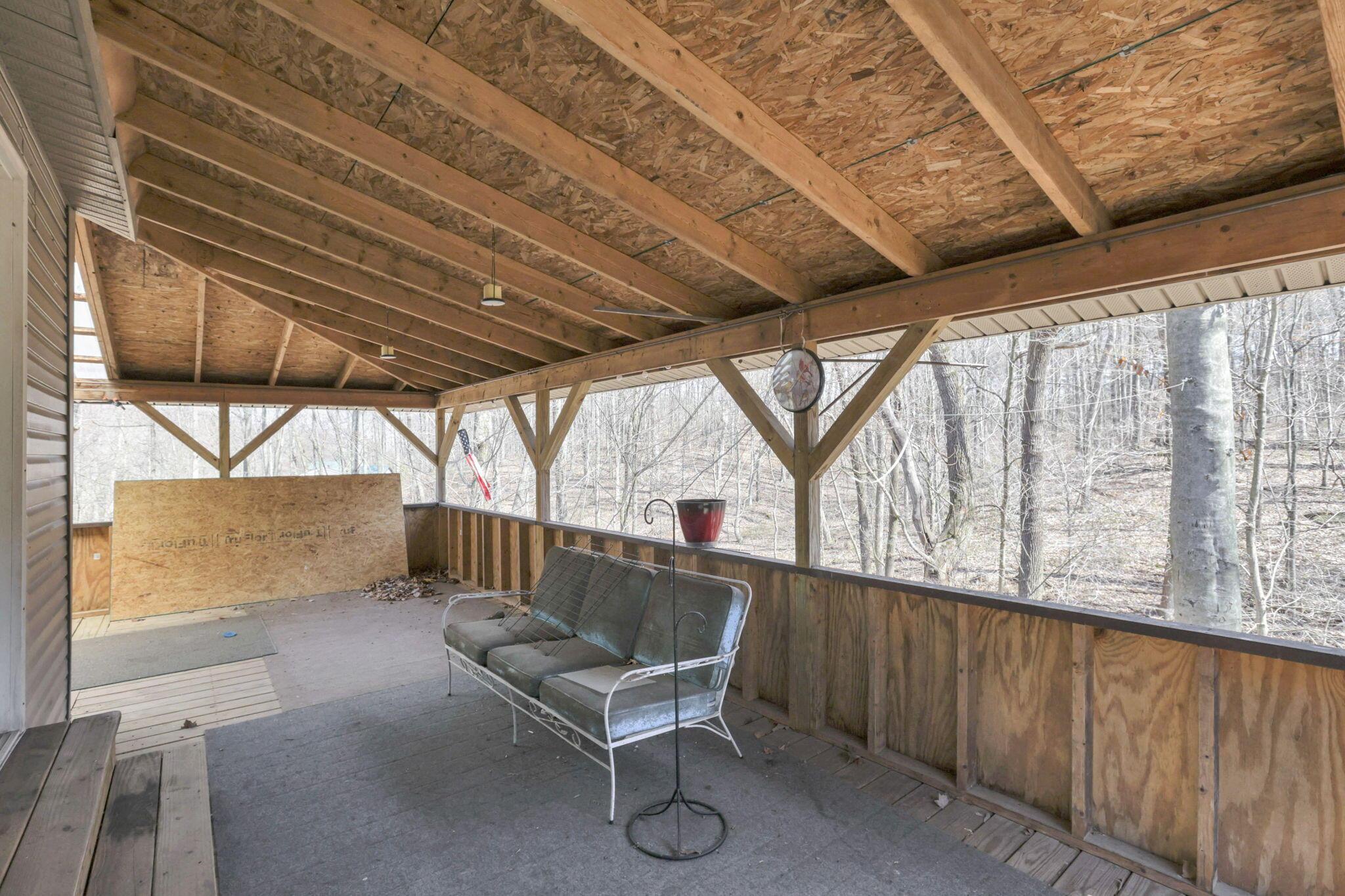 5137 Pleasant Chapel Road Southeast Newark, OH 43056 - Photo 54 of 77 APT balcony