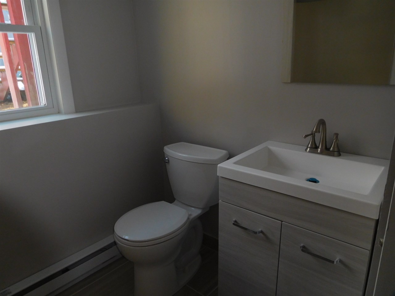 34 R Derryfield Road, Unit 20 Derry, NH 03038 - Photo 4 of 14