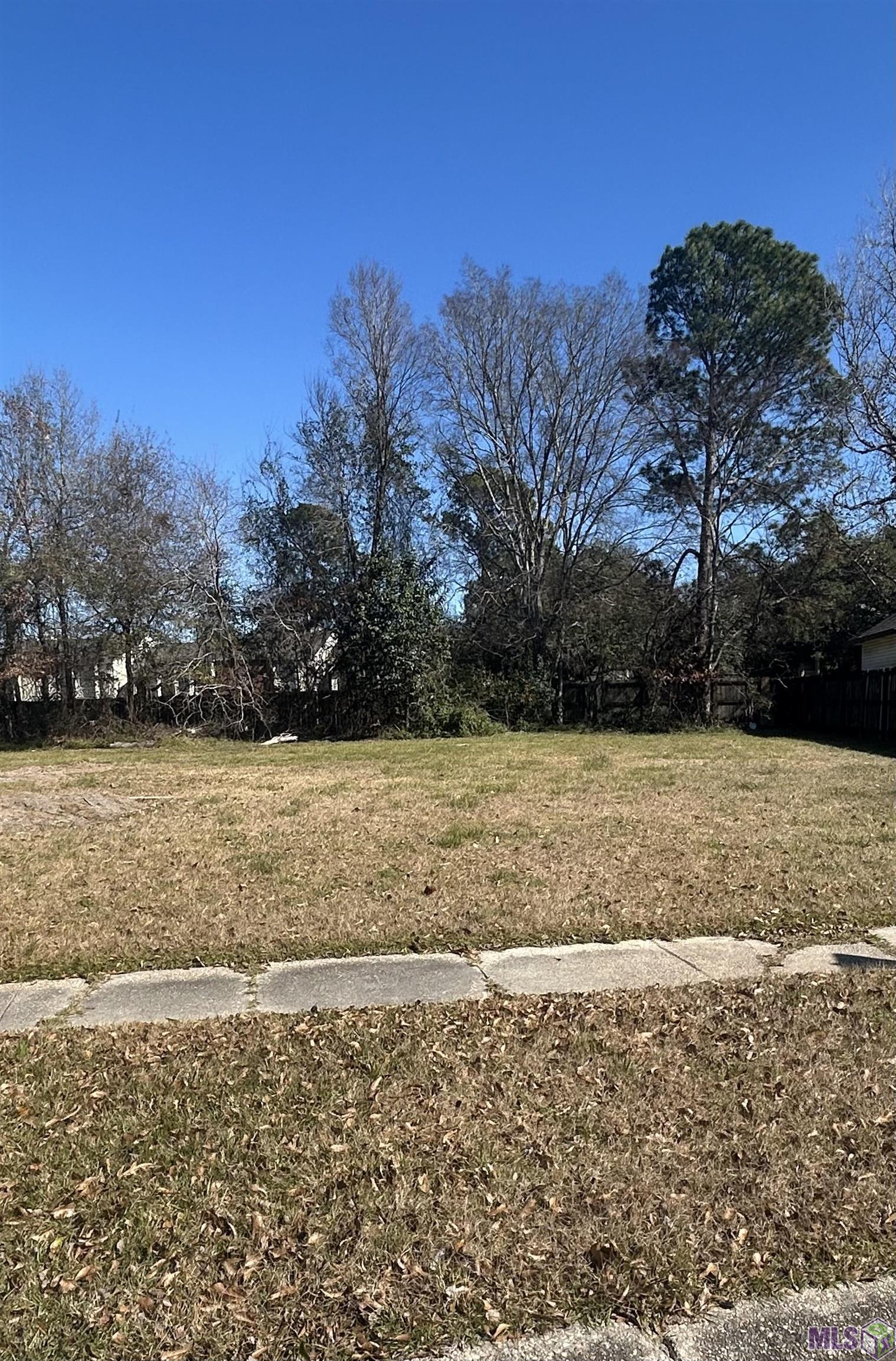 3311 Toulon Drive Baton Rouge, LA 70816 - Photo 4 of 5