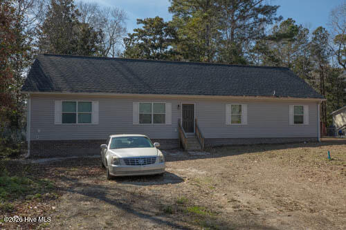 800 Wildwood Circle Hampstead, NC 28443 - Photo 1 of 34 Front
