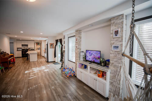 800 Wildwood Circle Hampstead, NC 28443 - Photo 17 of 34 FamilyRoom