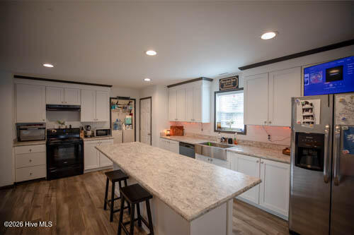 800 Wildwood Circle Hampstead, NC 28443 - Photo 20 of 34 Kitchen2