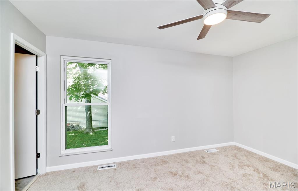 697 Woodrun Court Ballwin, MO 63021 - Photo 20 of 52