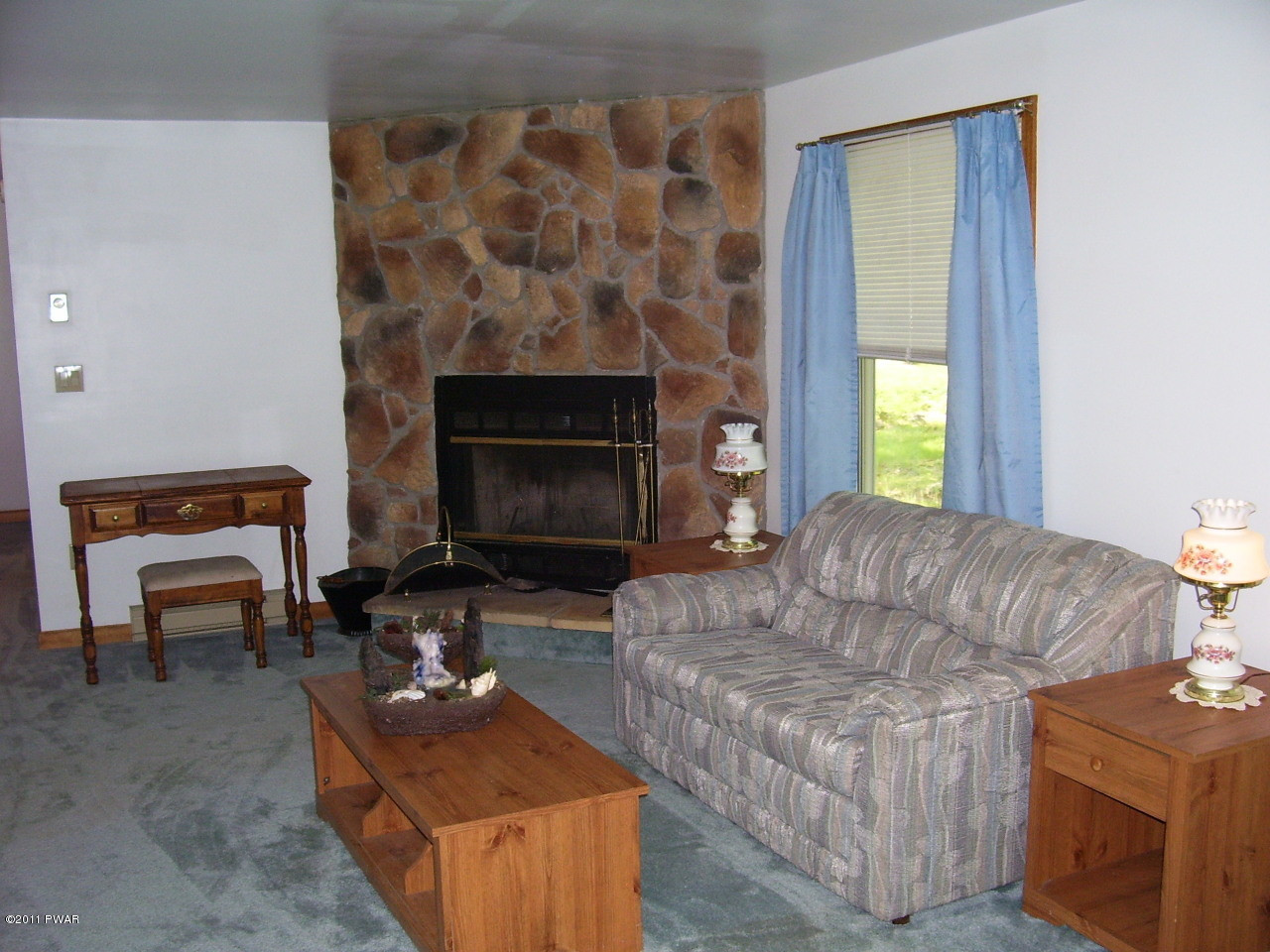 128 Galahad Road Greeley, PA 18425 - Photo 4 of 16