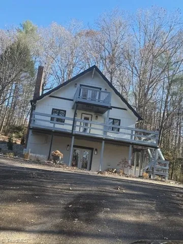 $949,000 | 231 West Shr Drive, Wilkesboro, NC 28697