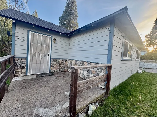 $169,000 | 216 College Avenue, Weed, CA 96094
