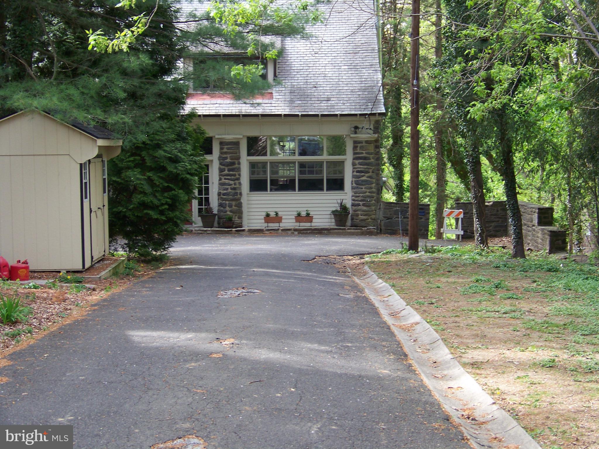 335 Bent Road Wyncote, PA 19095 - Photo 3 of 45 a house with a outdoor space