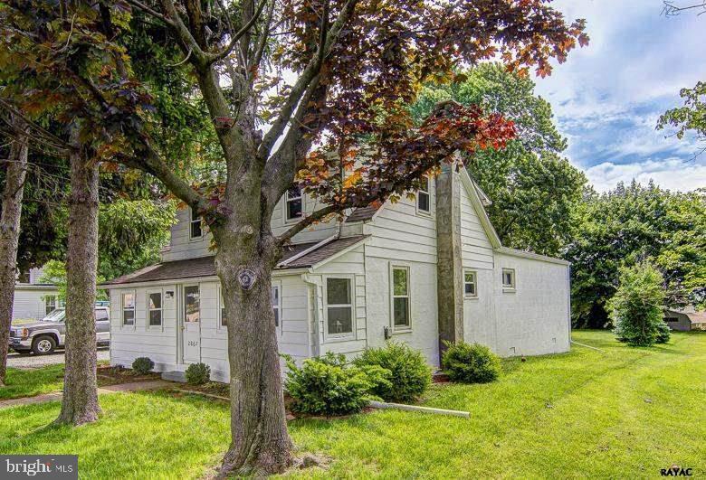 2867 Oakland Road Dover, PA 17315 - Photo 1 of 28 Gallery Image 1