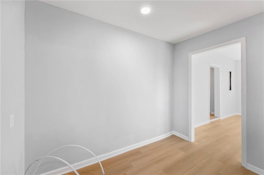 236 South Ash Street Ottawa, KS 66067 - Photo 13 of 32