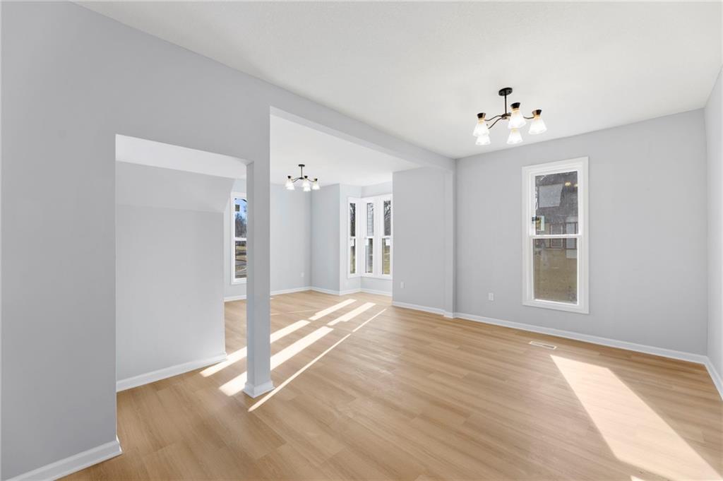 236 South Ash Street Ottawa, KS 66067 - Photo 17 of 32