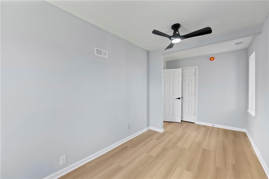 236 South Ash Street Ottawa, KS 66067 - Photo 21 of 32