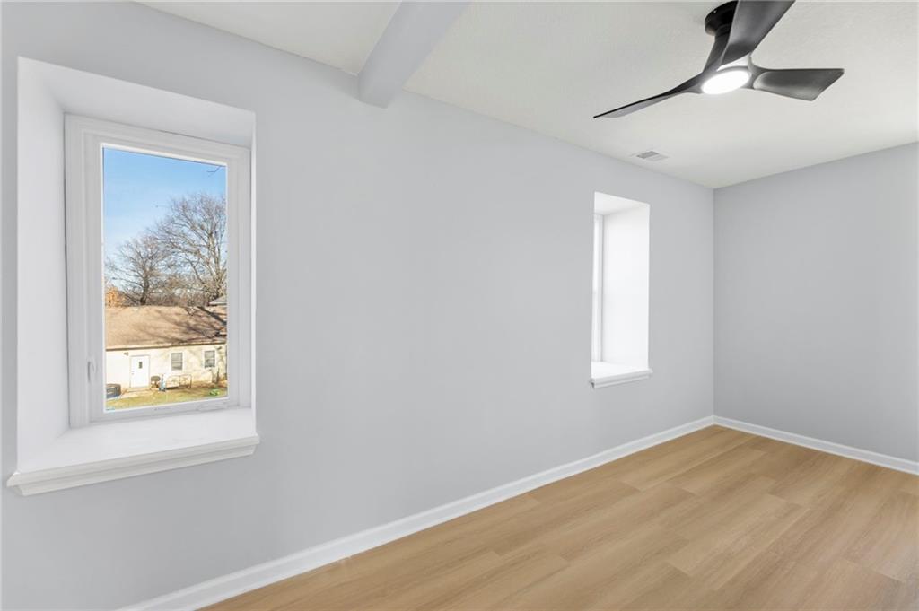 236 South Ash Street Ottawa, KS 66067 - Photo 22 of 32