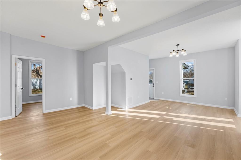 236 South Ash Street Ottawa, KS 66067 - Photo 25 of 32