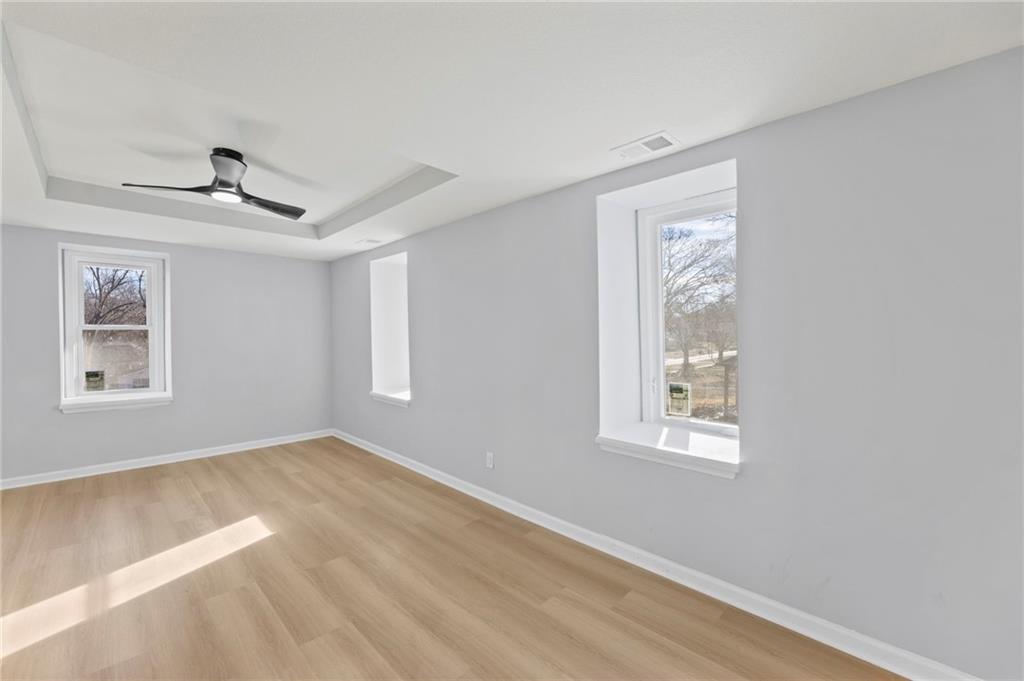 236 South Ash Street Ottawa, KS 66067 - Photo 28 of 32