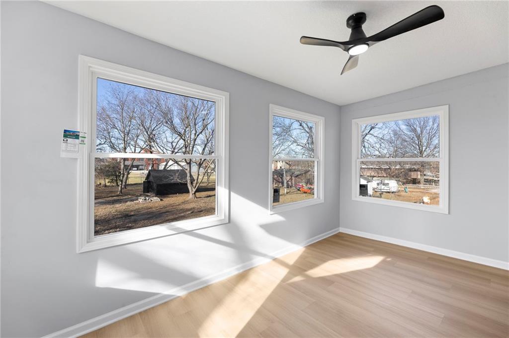 236 South Ash Street Ottawa, KS 66067 - Photo 29 of 32