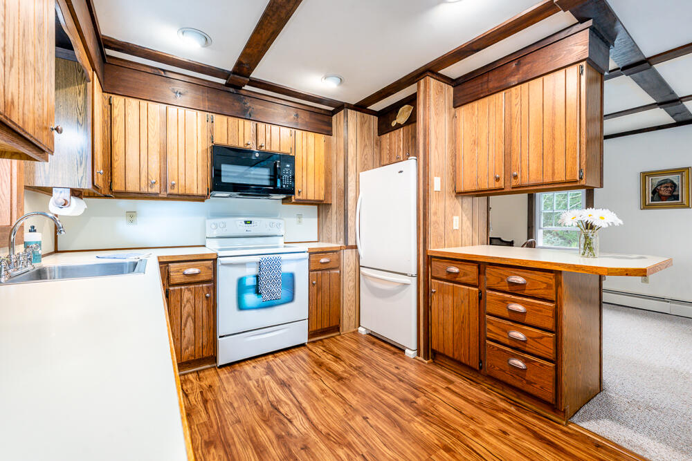 95 Barker Street Wellfleet, MA 02667 - Photo 29 of 48 kitchen2