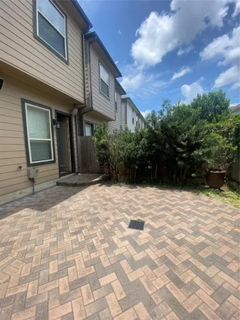 $3,250 | 1306 Dian Street, Houston, TX 77008