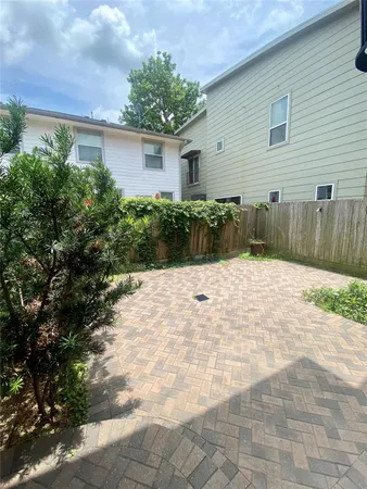 $3,250 | 1306 Dian Street, Houston, TX 77008