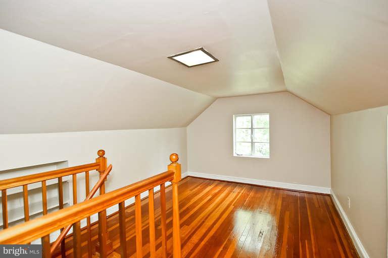 1832 Brisbane Street Silver Spring, MD 20902 - Photo 14 of 18 Interior (General)