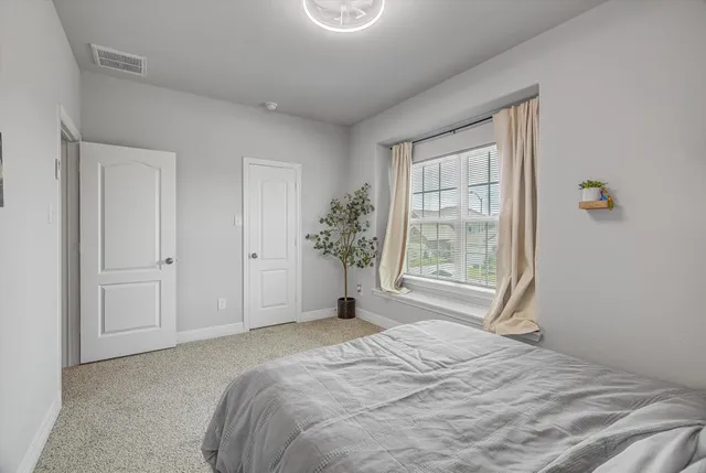 $3,200 | 2319 Gentle Breeze Lane, Baytown, TX 77523