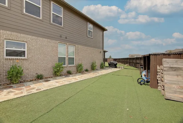 $3,200 | 2319 Gentle Breeze Lane, Baytown, TX 77523