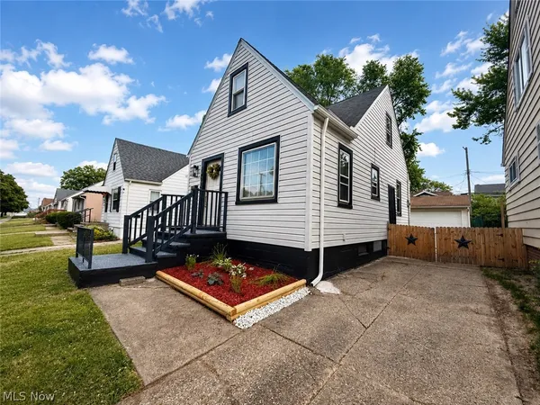 $227,000 | 18213 Puritas Avenue, Cleveland, OH 44135