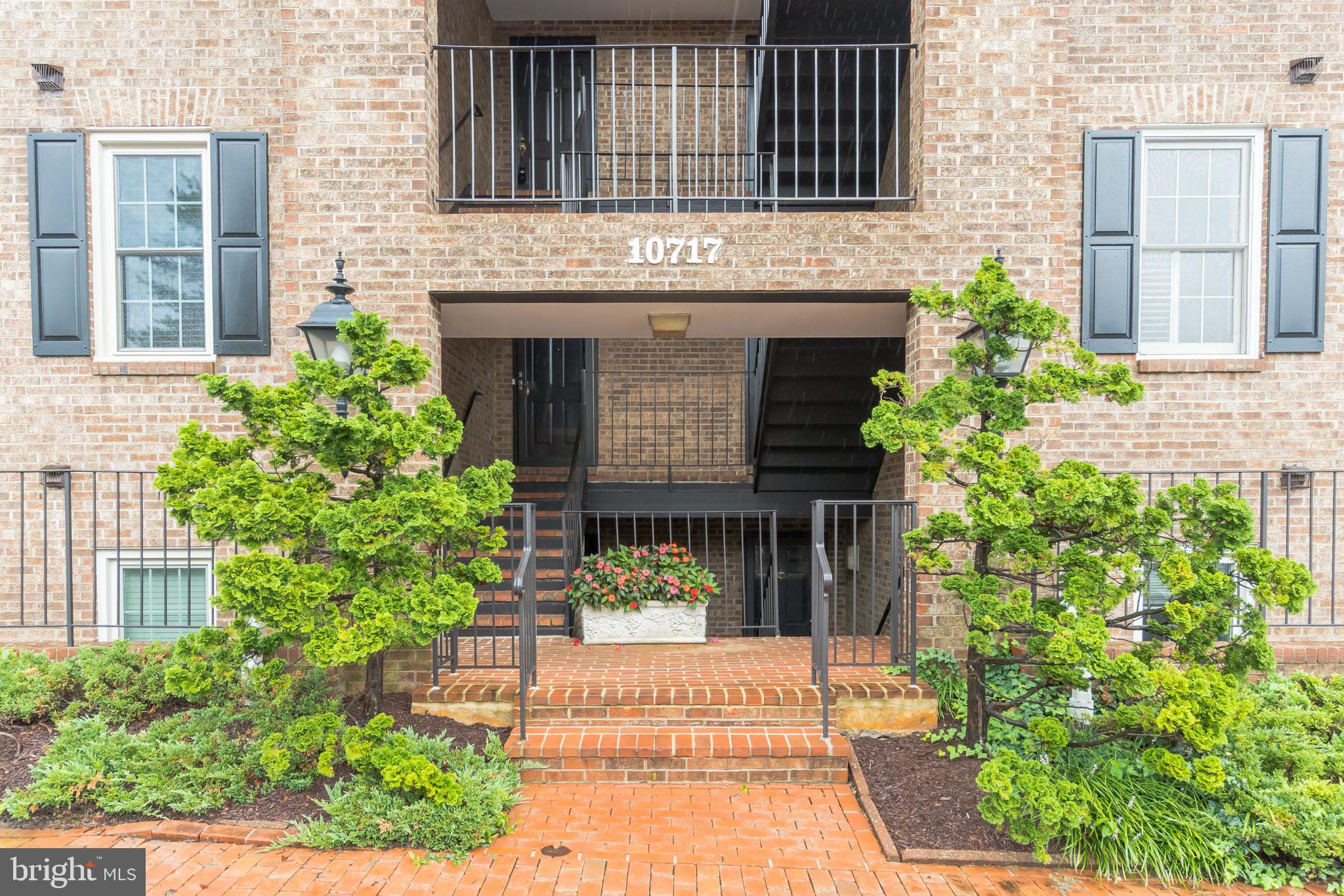 10717 Kings Riding Way, Unit 202 Rockville, MD 20852 - Photo 3 of 34 Welcoming entry to building