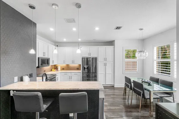 $6,250 | 8300 Calabria Lakes Drive, Boynton Beach, FL 33473