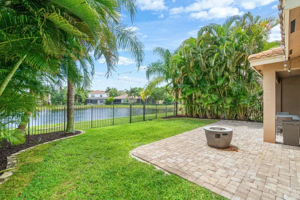$6,250 | 8300 Calabria Lakes Drive, Boynton Beach, FL 33473