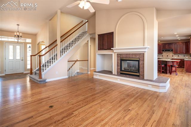 4555 Seton Hall Road Colorado Springs, CO 80918 - Photo 6 of 36