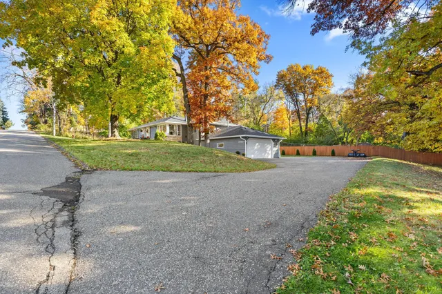 $559,900 | 14623 Orchard Road, Minnetonka, MN 55345