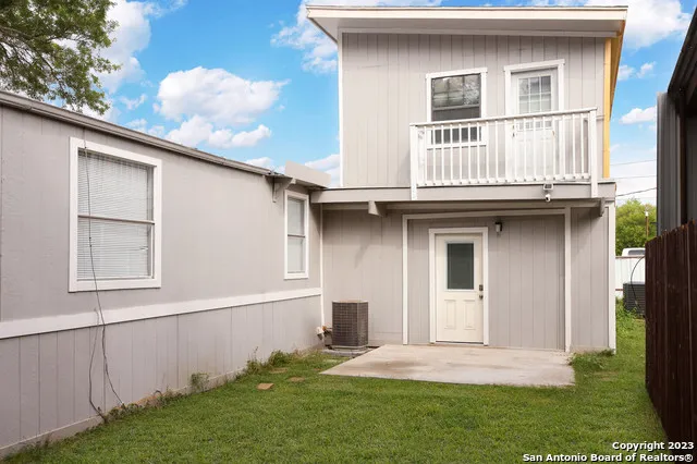 $1,000 | 161 Water Street, Unit B, Pipe Creek, TX 78063