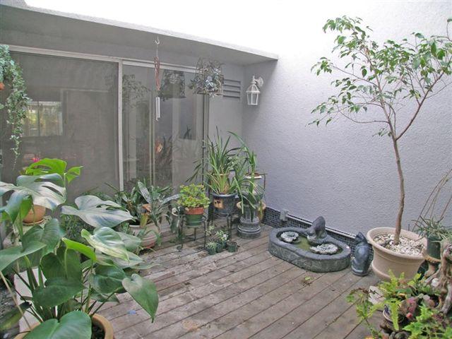 494 Reed Court Santa Barbara, CA 93117 - Photo 6 of 22 Atrium