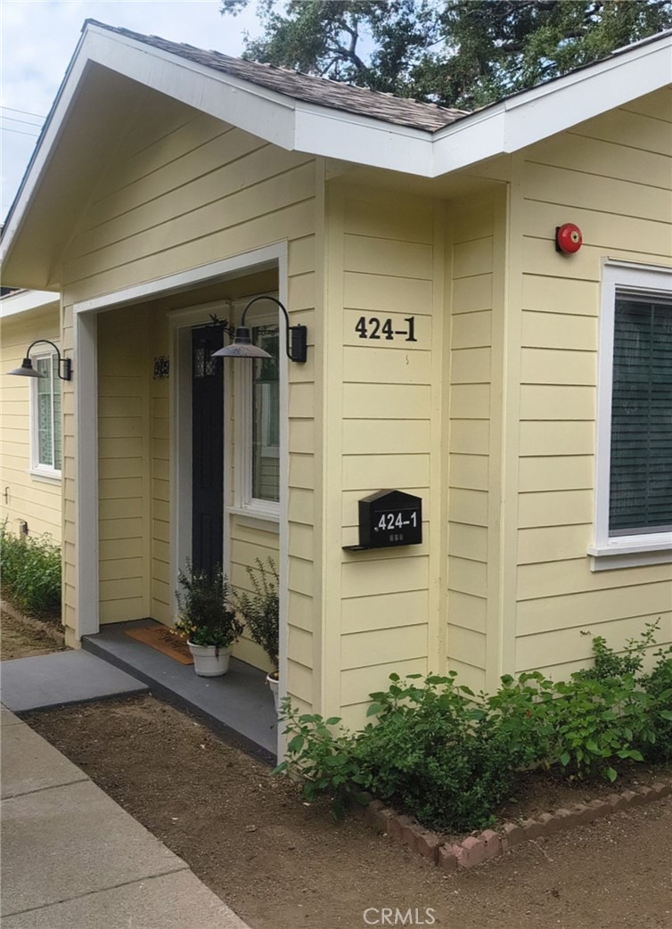 424 Concord Avenue, Unit 1 Monrovia, CA 91016 - Photo 2 of 11 Front